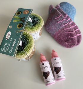 Rellana regenbogen kojinės socks